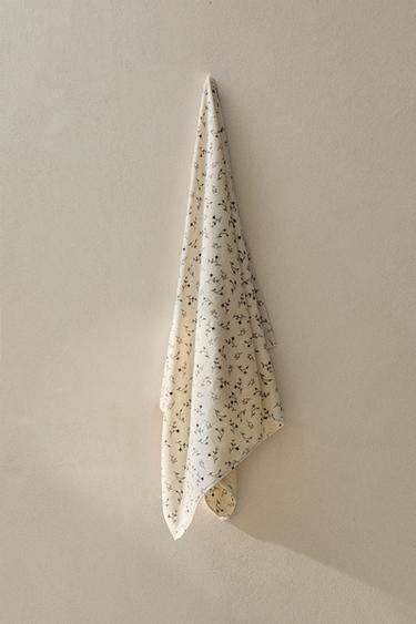 FLORAL BATH TOWEL - Multicoloured by Zara