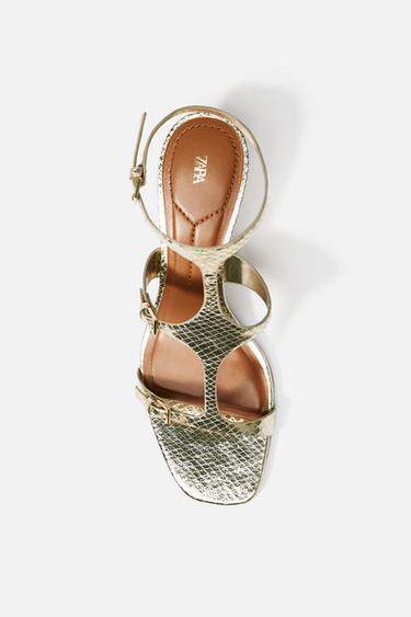 METALLIC KITTEN HEEL SANDALS - Gold by Zara