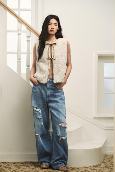 FAUX SHEARLING WAISTCOAT WITH TIES - Ecru by Zara