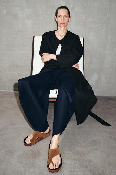 LIMITED EDITION FLAT SPLIT SUEDE SANDALS - Brown by Zara