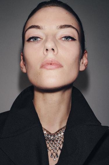 Zara {名称} - {颜色}