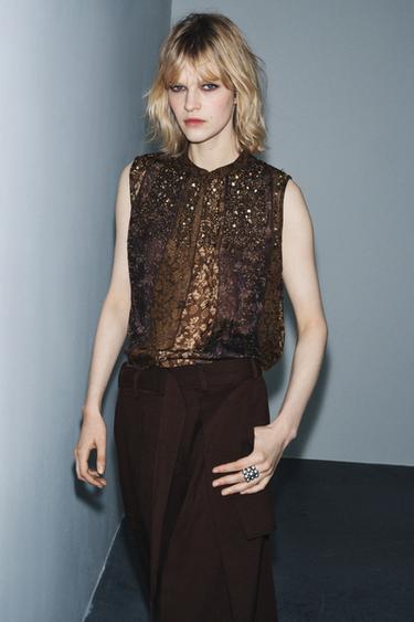 Zara {名称} - {颜色}