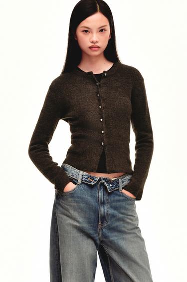 Zara {名称} - {颜色}