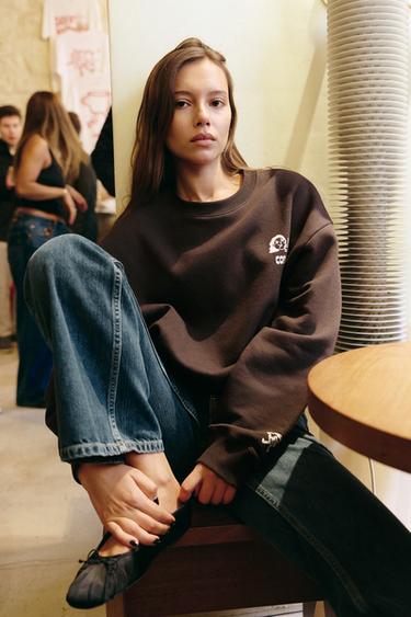 CORTADO PRINT SWEATSHIRT - Brown by Zara