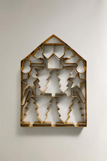 CHRISTMAS STEEL BAKING MOULD - Golden by Zara