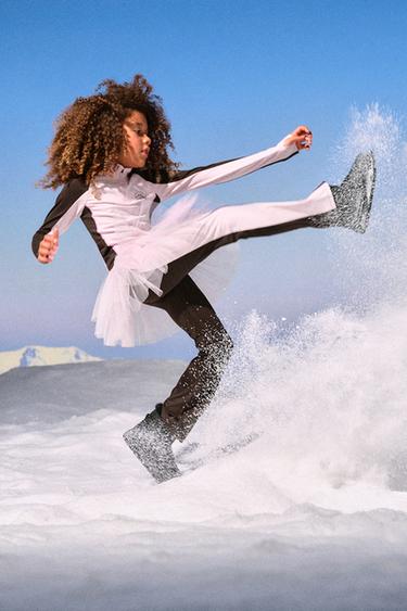 Zara {名称} - {颜色}