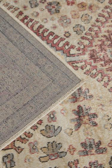 RECTANGULAR VINTAGE-EFFECT RUG - Pink by Zara