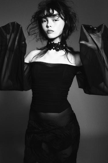 Zara {名称} - {颜色}