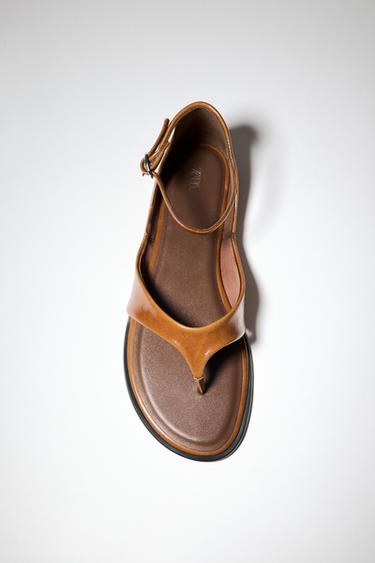 LEATHER TOE POST SANDALS - Brown by Zara