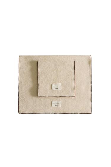 COTTON GYM TOWEL - Ecru by Zara