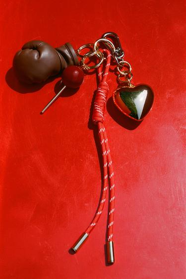 HEART AND GLOVE MULTI-CHARM KEYRING - Multicoloured by Zara