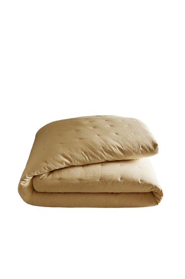 LINEN AND COTTON QUILTED BEDSPREAD - Mustard by Zara