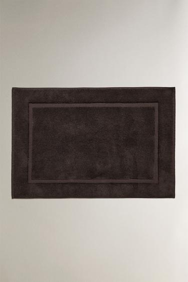 NON-SLIP SOFT TERRY BATH MAT - Dark brown by Zara