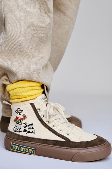 Zara {名称} - {颜色}