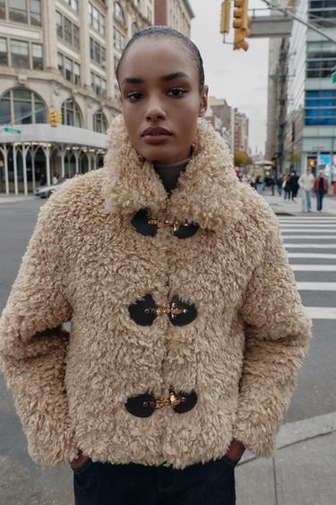 Zara {名称} - {颜色}