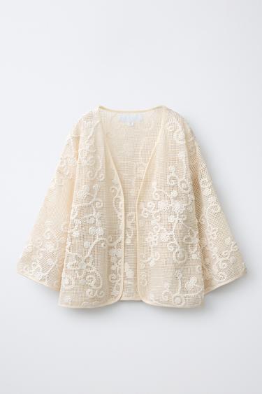 EMBROIDERED FLORAL KIMONO - Ecru by Zara