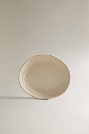 TEXTURED CERAMIC BATHROOM SOAP DISH - Ecru by Zara