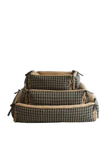 GINGHAM PET BED - Blue by Zara