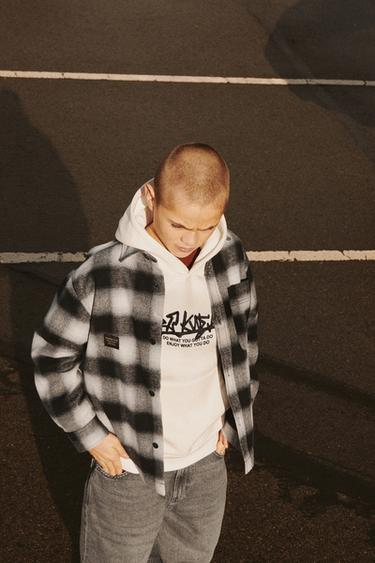 Zara {名称} - {颜色}