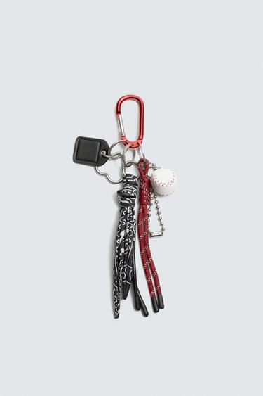 Zara {名称} - {颜色}