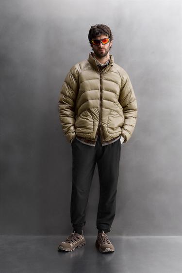 PACKABLE 100% FEATHER DOWN PUFFER JACKET - camel by Zara