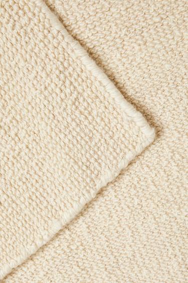 WAVY WOOL RUG - Oyster-white by Zara