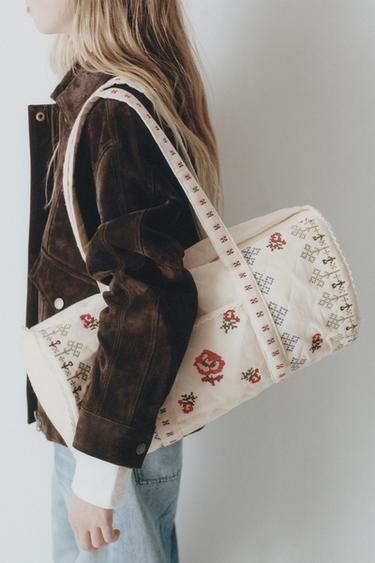 EMBROIDERED BOWLING BAG - Ecru White by Zara