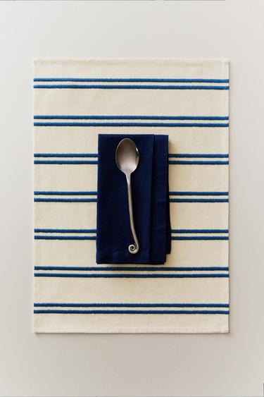 PLACEMAT WITH EMBROIDERED STRIPES - Blue by Zara