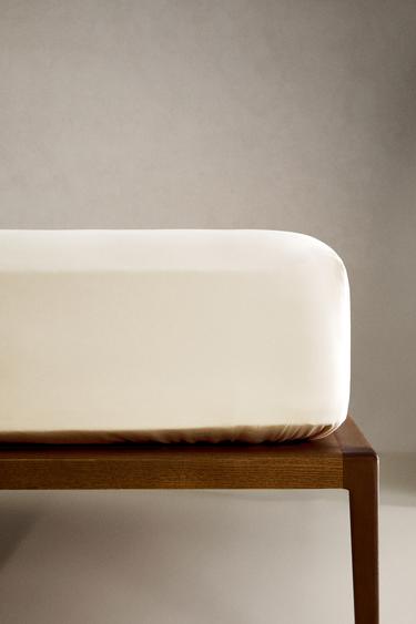SATEEN FITTED SHEET | 30 CM HIGH (300 THREAD COUNT) - Ecru by Zara