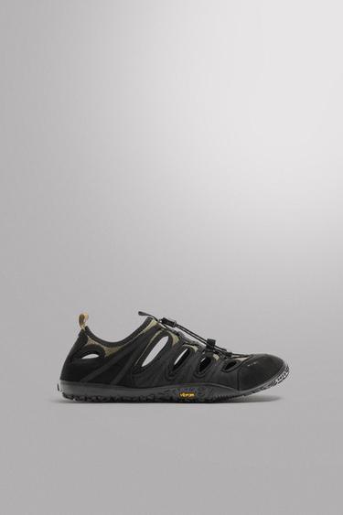 TECHNICAL SANDALS X VIBRAM® - Black by Zara