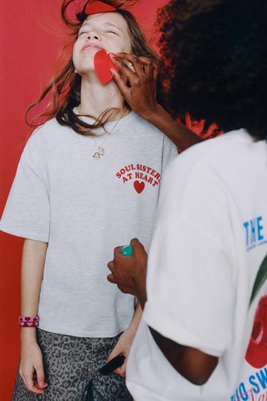 Zara {名称} - {颜色}