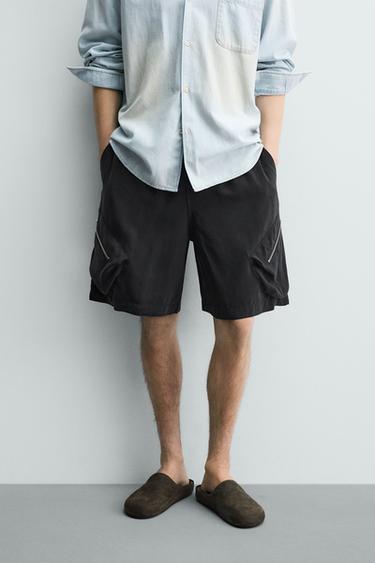 RELAXED FIT FLOWING CARGO BERMUDA SHORTS - Black by Zara
