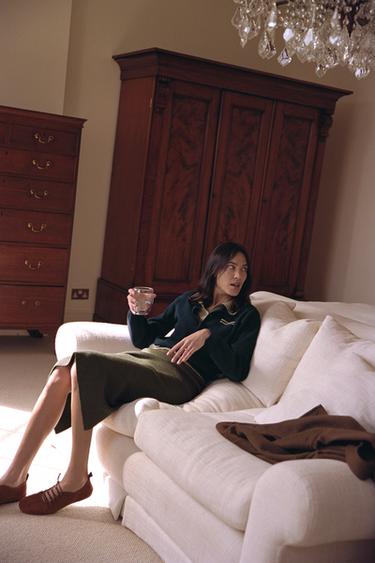 Zara {名称} - {颜色}