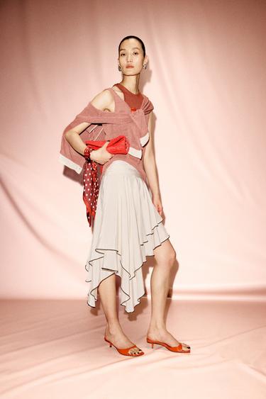 Zara {名称} - {颜色}