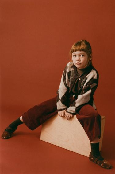 Zara {名称} - {颜色}