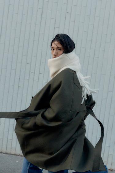 PLAIN FRINGED SCARF - Ecru by Zara