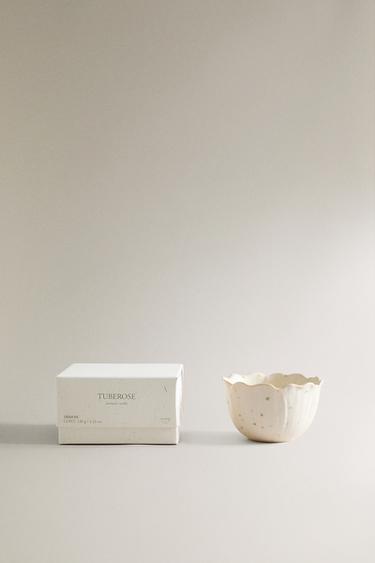 (120 G) TUBEROSE SCENTED CANDLE - Purple by Zara
