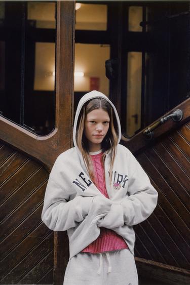 Zara {名称} - {颜色}