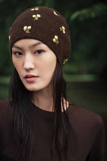 FLORAL EMBROIDERED KNIT BEANIE HAT - Brown by Zara