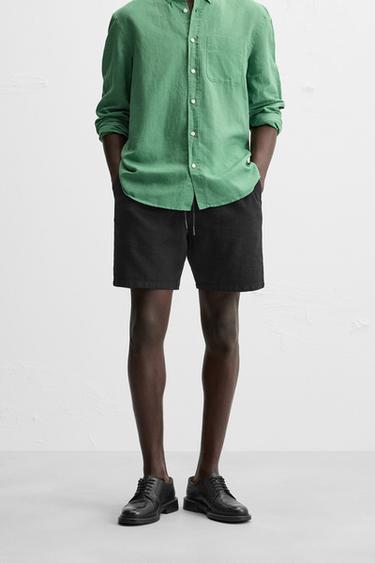 TEXTURED REGULAR FIT BERMUDA SHORTS - Black by Zara