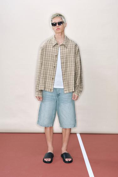 BAGGY FIT DENIM BERMUDAS - Light blue by Zara