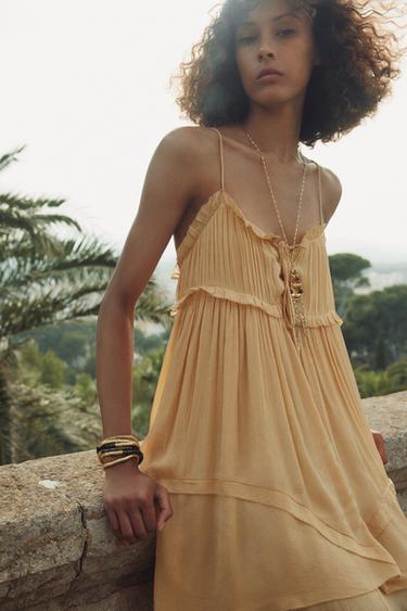 Zara {名称} - {颜色}