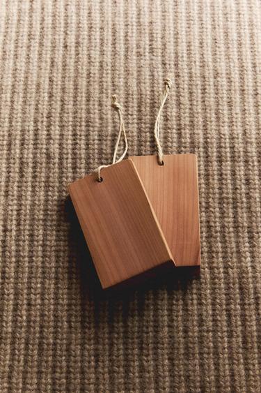 PACK OF WARDROBE CEDAR BLOCKS (PACK OF 6) - Light beige by Zara