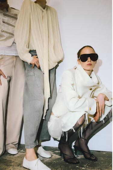 Zara {名称} - {颜色}