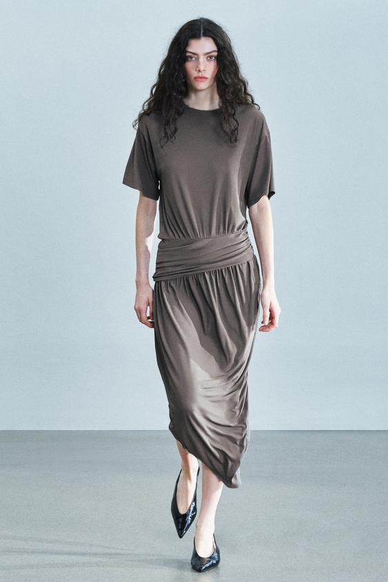 Zara {名称} - {颜色} - 0 图片