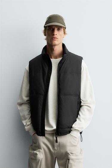 RUBBERISED PUFFER GILET - Black by Zara