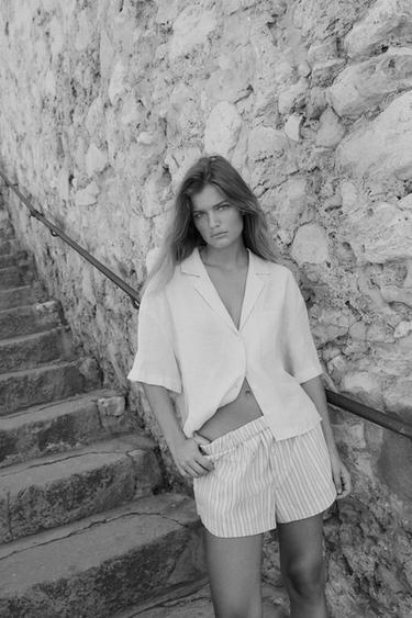 MINI SHORTS WITH TURN-UP WAIST - 692 by Zara