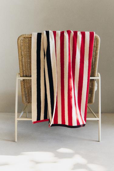 REVERSIBLE STRIPED BEACH TOWEL - Red by Zara