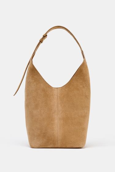 SUEDE MAXI BUCKET BAG WITH HANDLE DETAIL - SAND/BROWN by Zara
