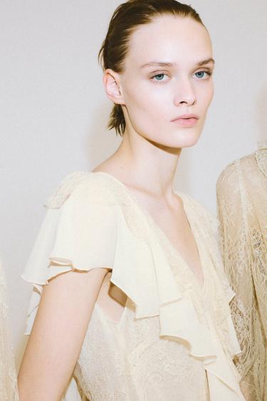 Zara {名称} - {颜色}